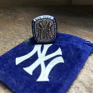 Replica Yankee ring